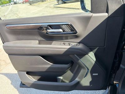 2026 Chevrolet Suburban - Photo 32