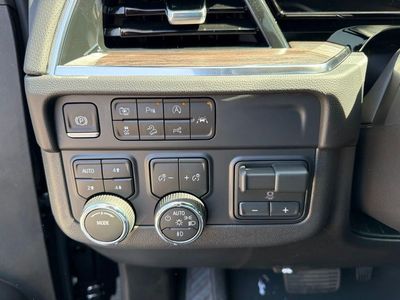 2026 Chevrolet Suburban - Photo 22