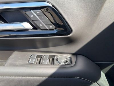 2026 Chevrolet Suburban - Photo 33