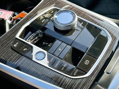 2026 BMW X5 — photo 14 view