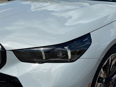 2026 BMW 5 Series — photo 9 view