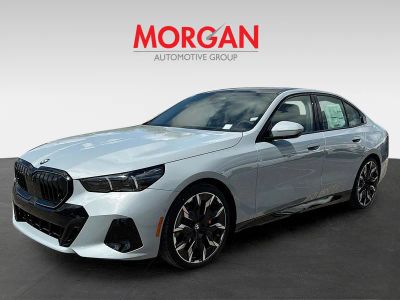 2026 BMW 5 Series — photo 7 view