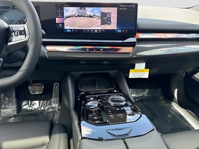 2026 BMW 5 Series — photo 19 view