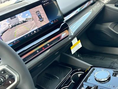 2026 BMW 5 Series — photo 28 view