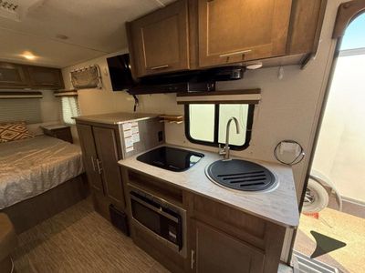 2019 Forest River RV No Boundaries - Photo 12