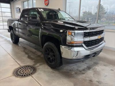 2018 Chevrolet Silverado 1500 — rear three-quarter view