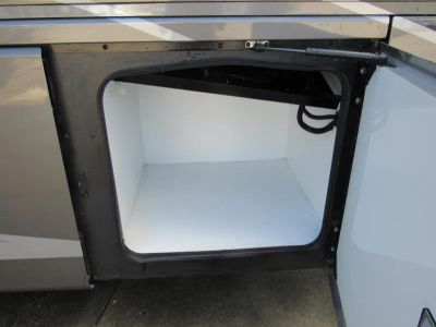 2023 Fleetwood DISCOVERY LXE - Photo 32