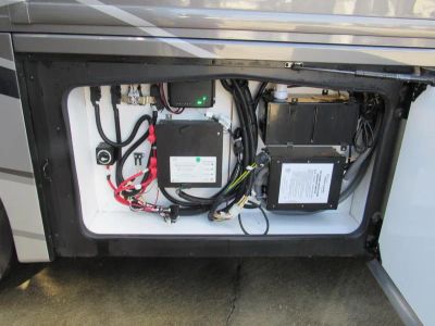 2023 Fleetwood DISCOVERY LXE - Photo 36