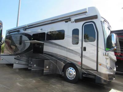 2023 Fleetwood DISCOVERY LXE - Photo 31