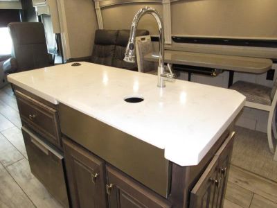 2023 Fleetwood DISCOVERY LXE - Photo 7