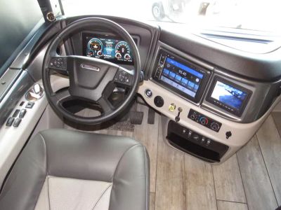 2023 Fleetwood DISCOVERY LXE - Photo 2