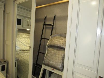 2023 Fleetwood DISCOVERY LXE - Photo 29