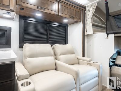 2026 Jayco Seneca Xt - Photo 11