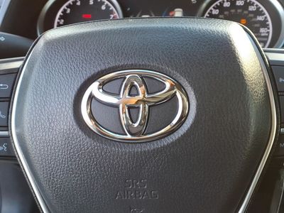 2023 Toyota Camry — photo 13 view