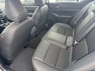 2022 Nissan Altima 2.5 SR - Photo 17