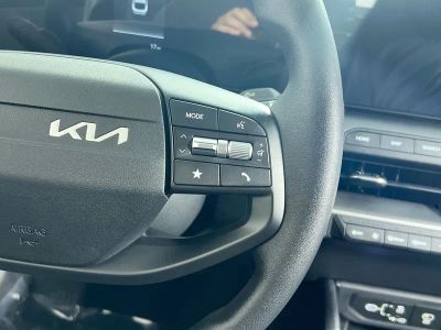 2026 Kia K4 — photo 18 view