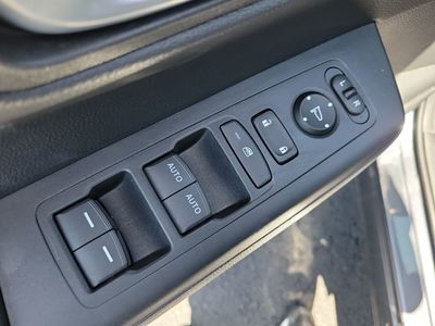 2023 Honda CR-V Hybrid - Photo 16
