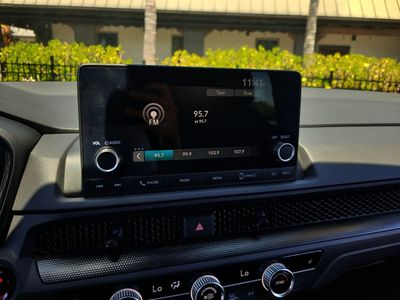 2023 Honda CR-V Hybrid - Photo 18