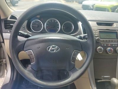 2009 Hyundai Sonata - Photo 13