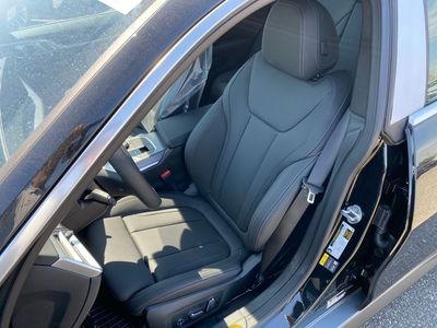2026 BMW i4 - Photo 11