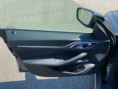 2026 BMW i4 - Photo 12