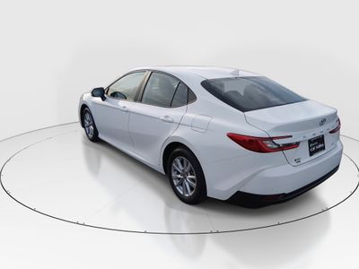 2025 Toyota Camry — detail view