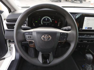 2025 Toyota Camry — photo 12 view