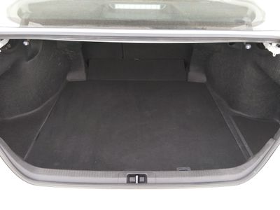 2025 Toyota Camry — photo 11 view