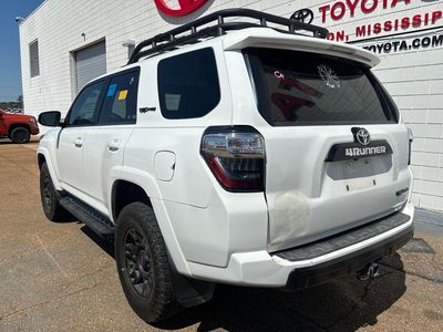 2020 Toyota 4Runner - Photo 4