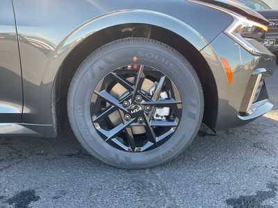 2026 Kia K5 — photo 16 view