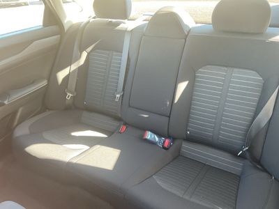 2026 Kia K5 — photo 18 view