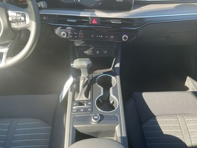 2026 Kia K5 — photo 13 view