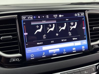 2025 Chrysler Pacifica - Photo 15