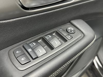 2025 Chrysler Pacifica - Photo 10