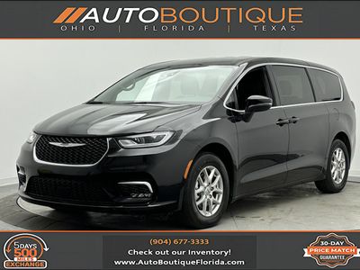 2025 Chrysler Pacifica - Photo 1