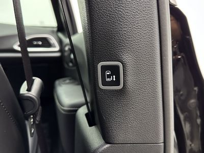 2025 Chrysler Pacifica - Photo 33
