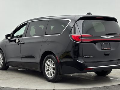 2025 Chrysler Pacifica - Photo 5