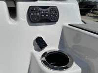 2026 Yamaha 222 XE - Photo 12