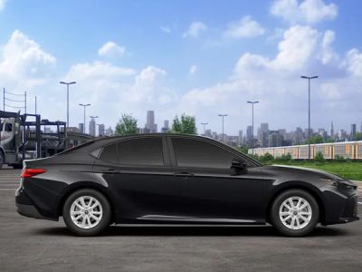 2026 Toyota Camry - Photo 14