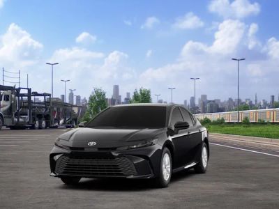 2026 Toyota Camry - Photo 3