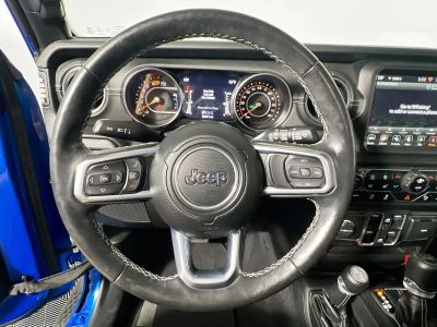 2022 Jeep Wrangler — photo 15 view