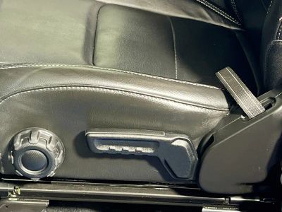 2022 Jeep Wrangler — photo 13 view