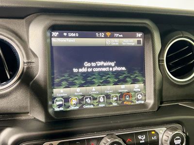 2022 Jeep Wrangler — photo 24 view