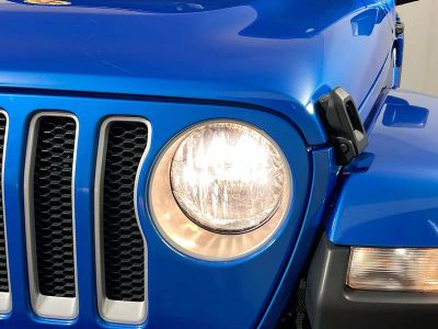 2022 Jeep Wrangler — photo 9 view