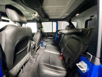 2022 Jeep Wrangler — photo 25 view
