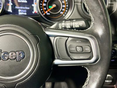 2022 Jeep Wrangler — photo 17 view