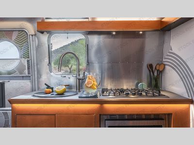 2026 Airstream Frank Lloyd Wright Limited Edition - Photo 6