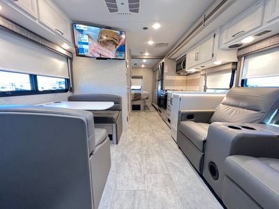 2025 Thor Motor Coach WINDSPORT - Photo 5