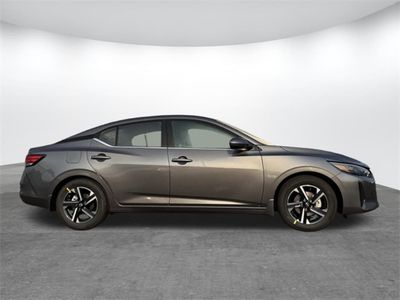 2025 Nissan Sentra - Photo 3