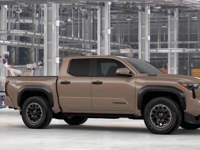 2026 Toyota Tacoma i-FORCE MAX - Photo 16